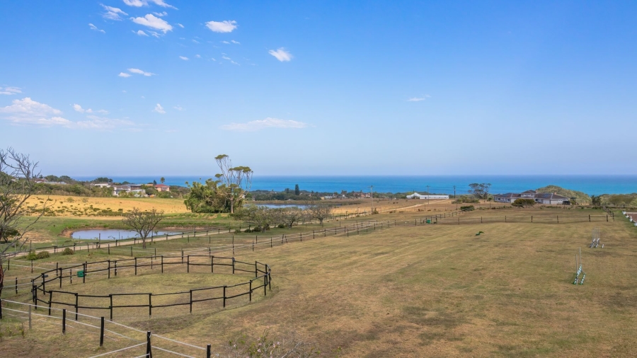 5 Bedroom Property for Sale in Sunrise On Sea Eastern Cape